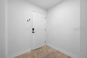 14011 Notreville Way, Tampa, FL 33624 - Photo 4