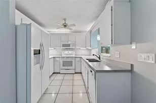 5644 29th St Cir E, Bradenton, FL 34203 - Photo 8