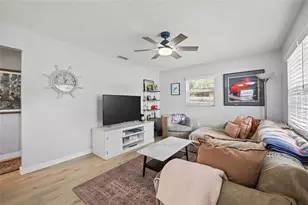 6327 S Renellie Ct, Tampa, FL 33616 - Photo 14