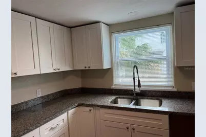 2730 Dartmouth Avenue N, Saint Petersburg, FL 33713 - Photo 8