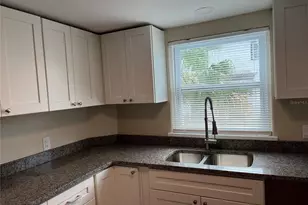 2730 Dartmouth Ave N, Saint Petersburg, FL 33713 - Photo 8