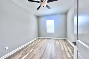 18604 Noble Caspian Dr, Lutz, FL 33558 - Photo 38