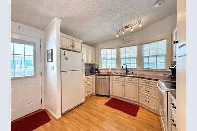 101 Saint George Court, Apollo Beach, FL 33572 - Photo 12