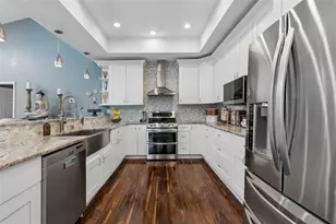 1024 16th Ave N, Saint Petersburg, FL 33704 - Photo 8