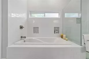 1024 16th Ave N, Saint Petersburg, FL 33704 - Photo 24