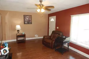 39414 8th Ave, Zephyrhills, FL 33542 - Photo 8