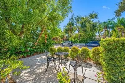 237 7th Avenue N #2, Saint Petersburg, FL 33701 - Photo 42