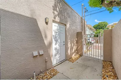 237 7th Avenue N #2, Saint Petersburg, FL 33701 - Photo 50