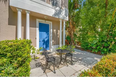 237 7th Avenue N #2, Saint Petersburg, FL 33701 - Photo 2