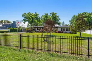 421 E County Line Rd, Lutz, FL 33549 - Photo 20