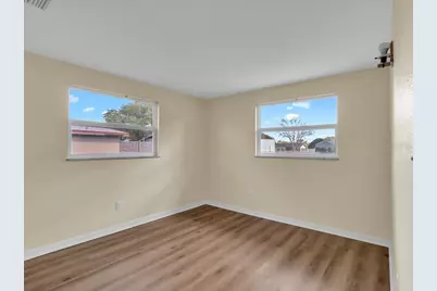 37136 Mandarin Avenue, Zephyrhills, FL 33541 - Photo 18