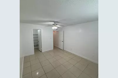 7522 Gallineta Court #7522, Tampa, FL 33615 - Photo 6