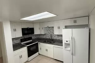 7522 Gallineta Ct, Tampa, FL 33615 - Photo 14
