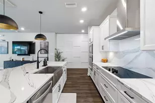 4911 Lakeshore Oaks Ct, Tampa, FL 33624 - Photo 16