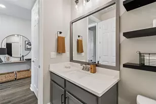 4911 Lakeshore Oaks Ct, Tampa, FL 33624 - Photo 44