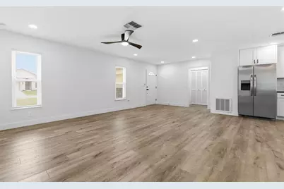 11210 Mercedes Street, Spring Hill, FL 34609 - Photo 18