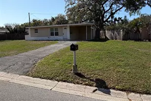 972 Cedarwood Ave, Dunedin, FL 34698 - Photo 2