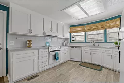 3301 Alt 19 #611, Palm Harbor, FL 34683 - Photo 4