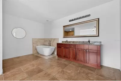 105 W Columbus Drive, Tampa, FL 33602 - Photo 22