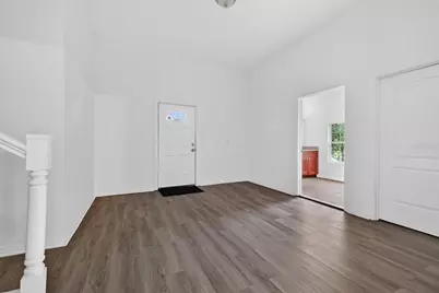 105 W Columbus Drive, Tampa, FL 33602 - Photo 6