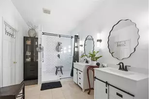 1605 Hidden Meadow Ct, Valrico, FL 33594 - Photo 10