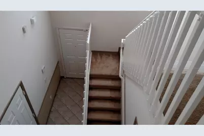 30105 Mossbank Drive, Wesley Chapel, FL 33543 - Photo 4