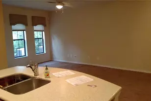 30105 Mossbank Dr, Wesley Chapel, FL 33543 - Photo 12