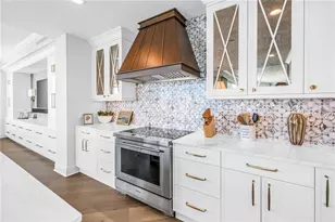 180 Beach Dr NE, Saint Petersburg, FL 33701 - Photo 22