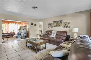 525 Skylark Ln NW, Port Charlotte, FL 33952 - Photo 4