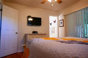 8176 129th St N, Seminole, FL 33776 - Photo 12