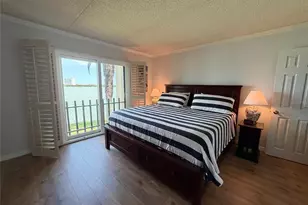 868 Bayway Blvd, Clearwater Beach, FL 33767 - Photo 28