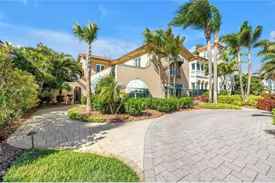 2410 Coffee Pot Boulevard NE, Saint Petersburg, FL 33704 - Photo 6