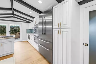 2410 Coffee Pot Boulevard NE, Saint Petersburg, FL 33704 - Photo 16