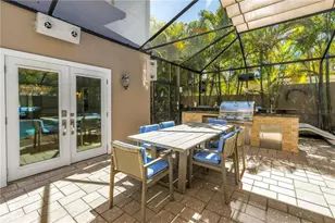 2410 Coffee Pot Blvd NE, Saint Petersburg, FL 33704 - Photo 42