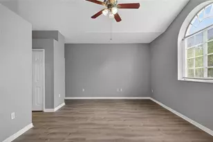4210 Harbor Lake Dr, Lutz, FL 33558 - Photo 14