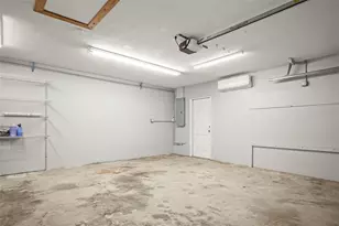 7955 Bayshore Dr, Seminole, FL 33776 - Photo 36