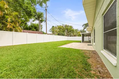 7955 Bayshore Drive, Seminole, FL 33776 - Photo 28