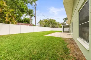 7955 Bayshore Dr, Seminole, FL 33776 - Photo 28