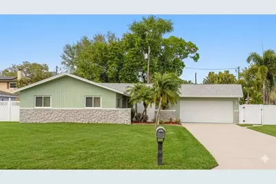 7955 Bayshore Drive, Seminole, FL 33776 - Photo 2