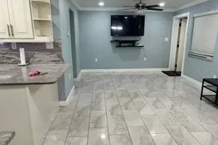 5504 Aldana Dr, Tampa, FL 33614 - Photo 4