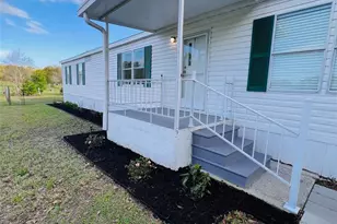 8350 E Derby Oaks Dr, Floral City, FL 34436 - Photo 2