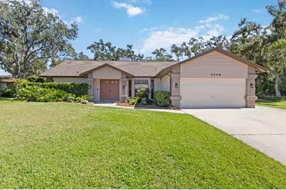 5206 Woodlawn Circle E, Palmetto, FL 34221 - Photo 2