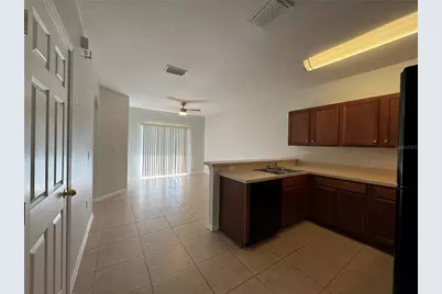 1561 Blue Magnolia Road, Brandon, FL 33510 - Photo 10