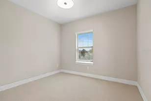 5707 Village Center Dr, Lithia, FL 33547 - Photo 28