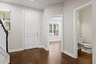 5707 Village Center Dr, Lithia, FL 33547 - Photo 6