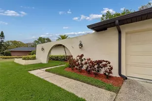 3225 Masters Dr, Clearwater, FL 33761 - Photo 4