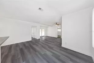 360 57th St N, Saint Petersburg, FL 33710 - Photo 24