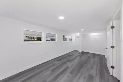 360 57th Street N, Saint Petersburg, FL 33710 - Photo 12