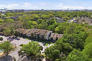 13285 Arbor Pointe Cir, Tampa, FL 33617 - Photo 2