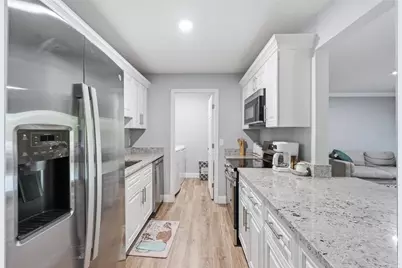 13285 Arbor Pointe Circle #202, Tampa, FL 33617 - Photo 16
